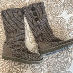 Gray Knit Uggs